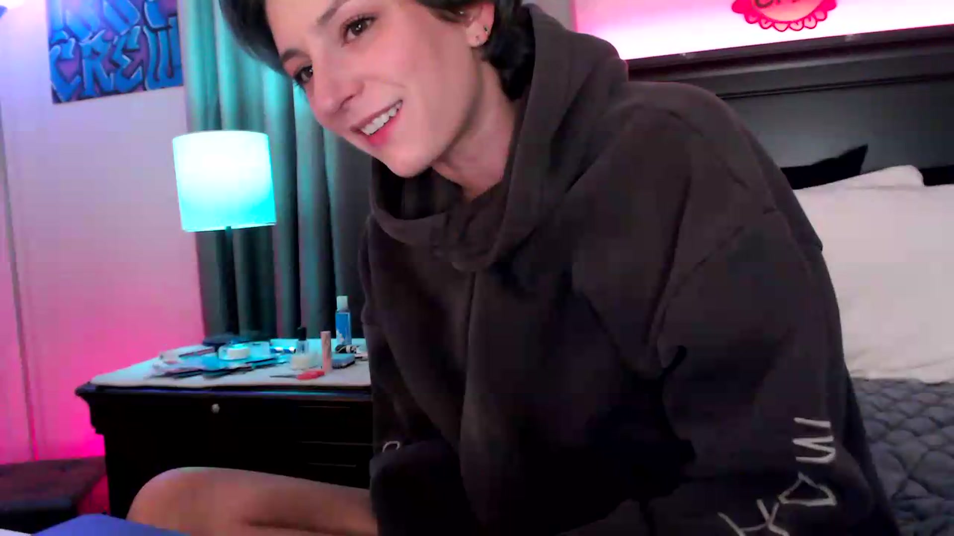 Gallery image thumbnail from EmmyLove's myfreecams stream on, 08/15/2026, 05:54 image 7 of 20