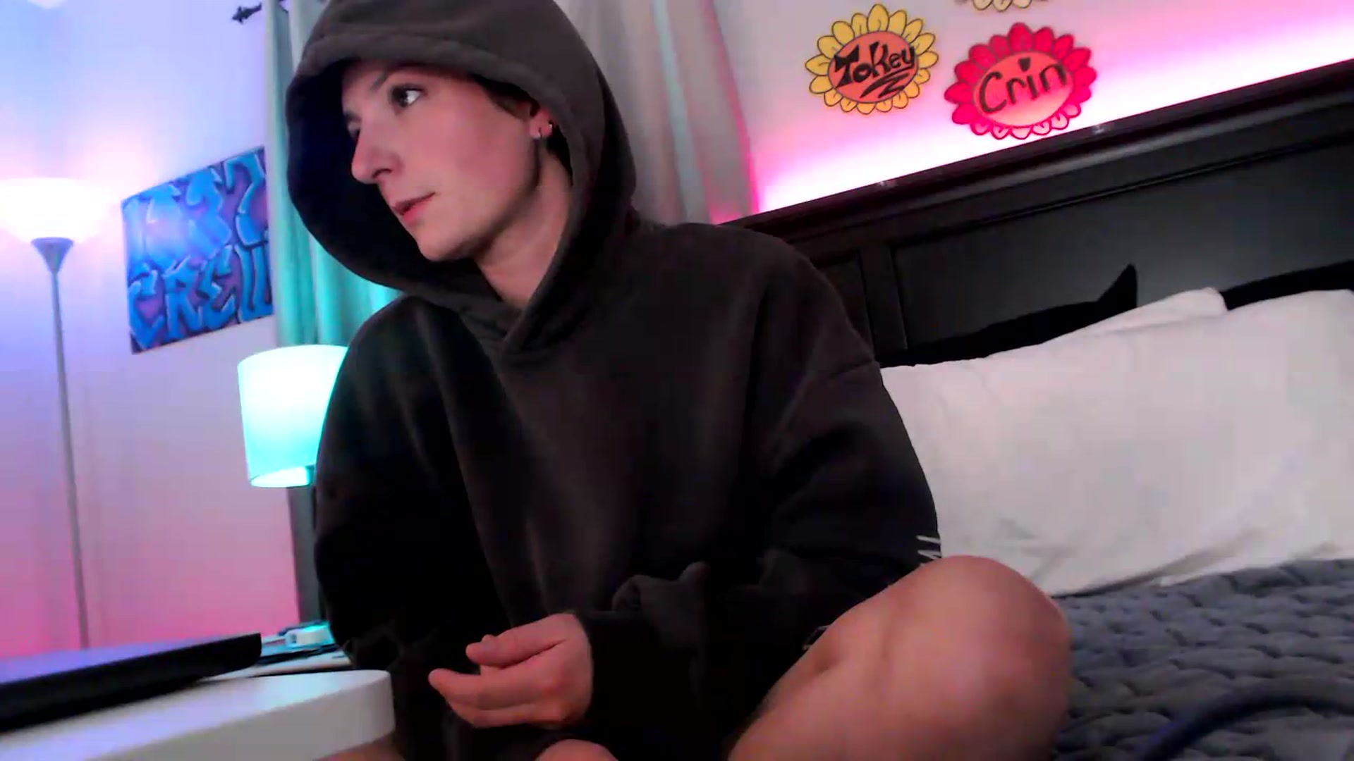 Gallery image thumbnail from EmmyLove's myfreecams stream on, 08/15/2026, 06:45 image 8 of 20