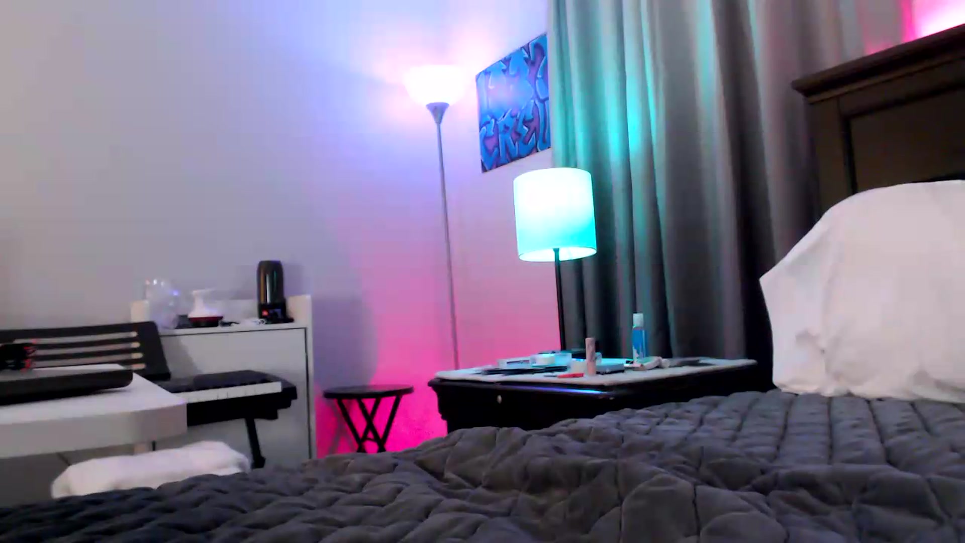 Gallery image thumbnail from EmmyLove's myfreecams stream on, 08/15/2026, 07:22 image 19 of 20