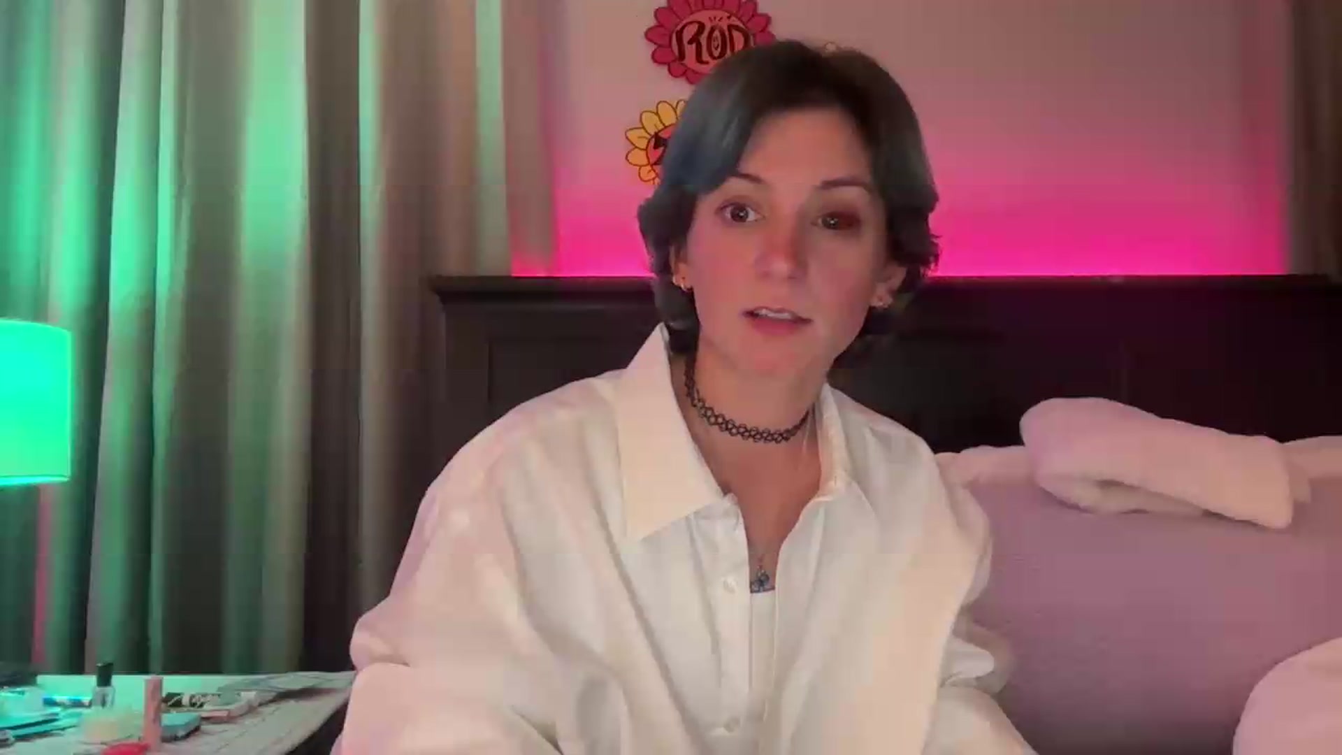 Gallery image thumbnail from EmmyLove's myfreecams stream on, 08/21/2026, 05:36 image 11 of 20