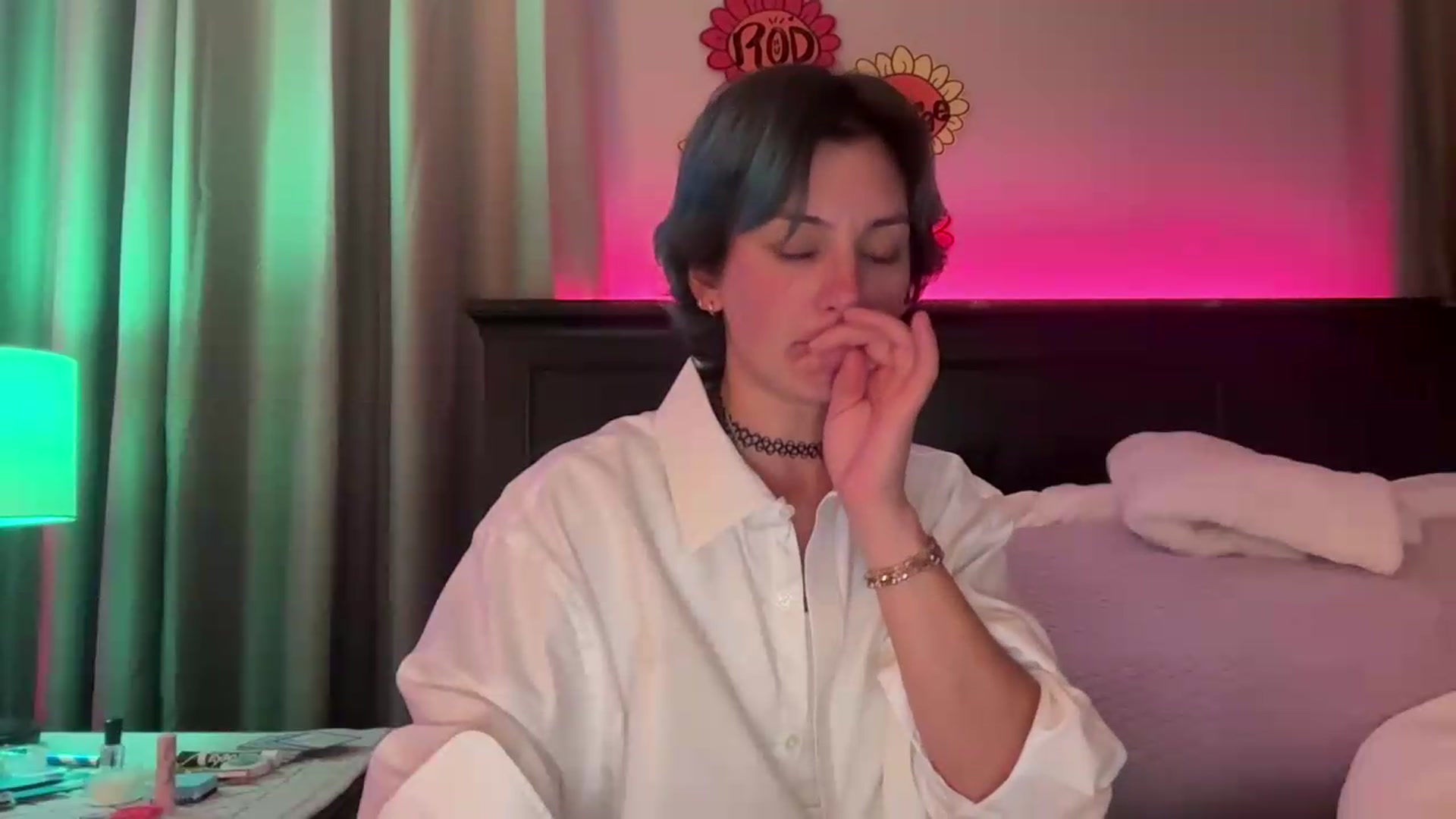 Gallery image thumbnail from EmmyLove's myfreecams stream on, 08/21/2026, 05:36 image 13 of 20