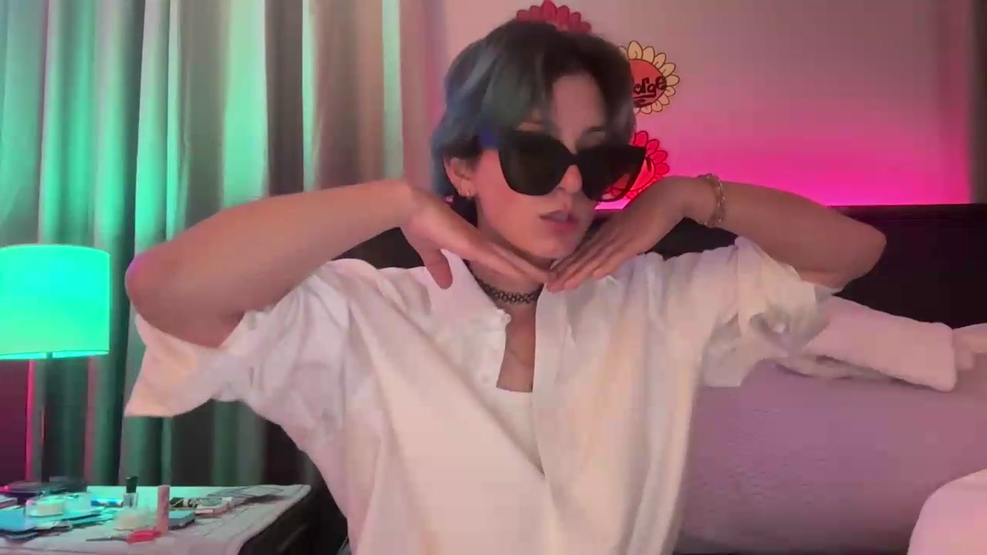 Gallery image thumbnail from EmmyLove's myfreecams stream on, 08/21/2026, 08:08 image 9 of 20