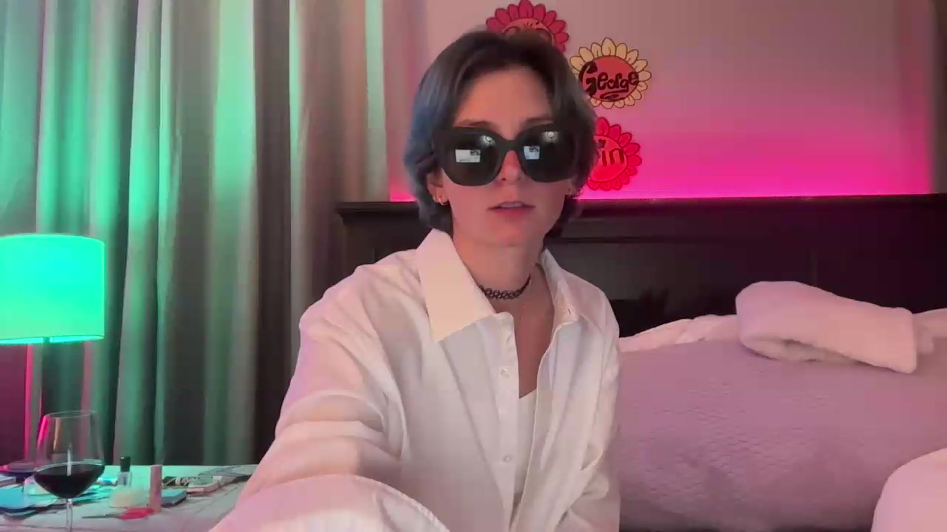 Gallery image thumbnail from EmmyLove's myfreecams stream on, 08/21/2026, 08:08 image 11 of 20