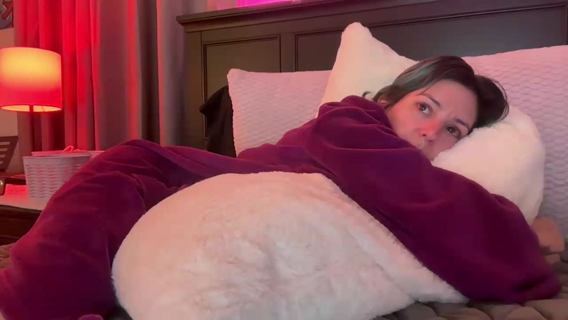 Gallery image thumbnail from EmmyLove's myfreecams stream on, 08/28/2026, 08:34 image 6 of 20