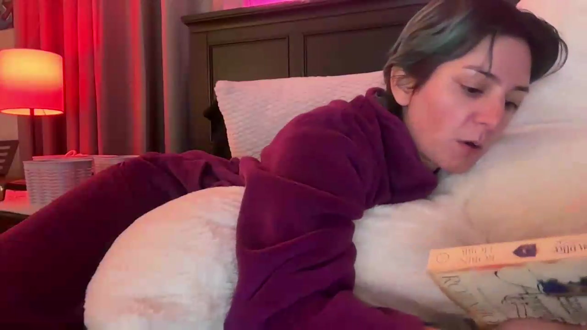 Gallery image thumbnail from EmmyLove's myfreecams stream on, 08/28/2026, 08:34 image 10 of 20