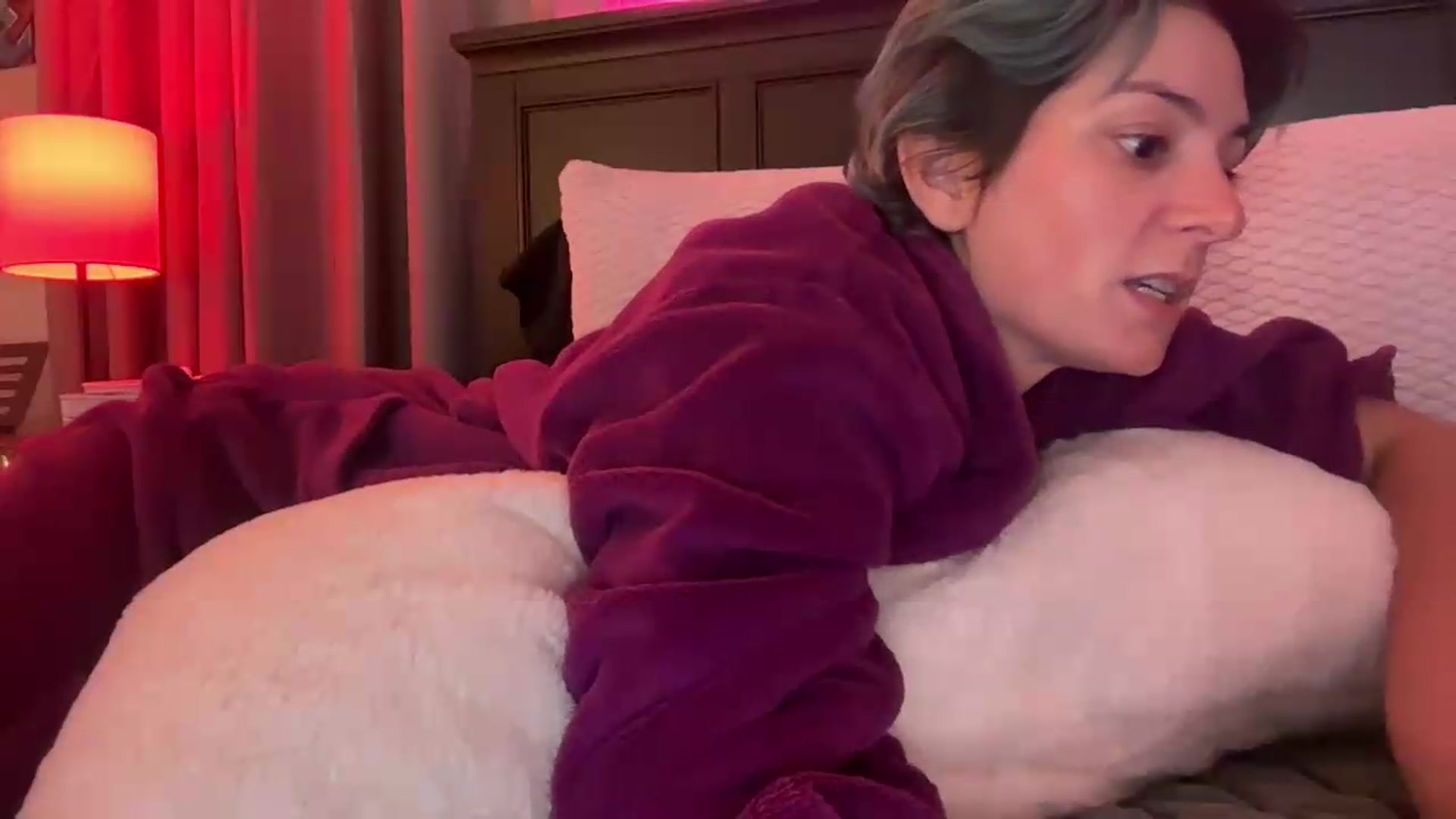 Gallery image thumbnail from EmmyLove's myfreecams stream on, 08/28/2026, 08:34 image 13 of 20