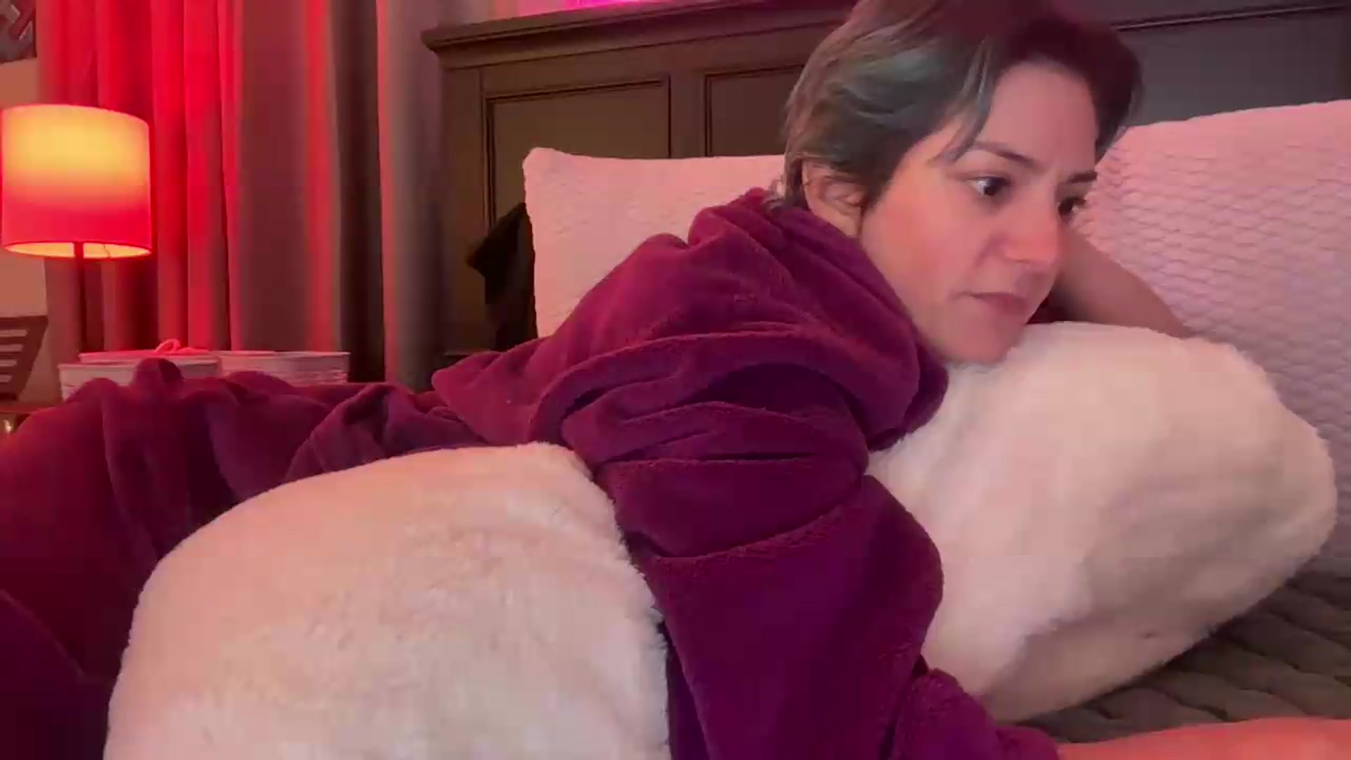 Gallery image thumbnail from EmmyLove's myfreecams stream on, 08/28/2026, 08:34 image 16 of 20