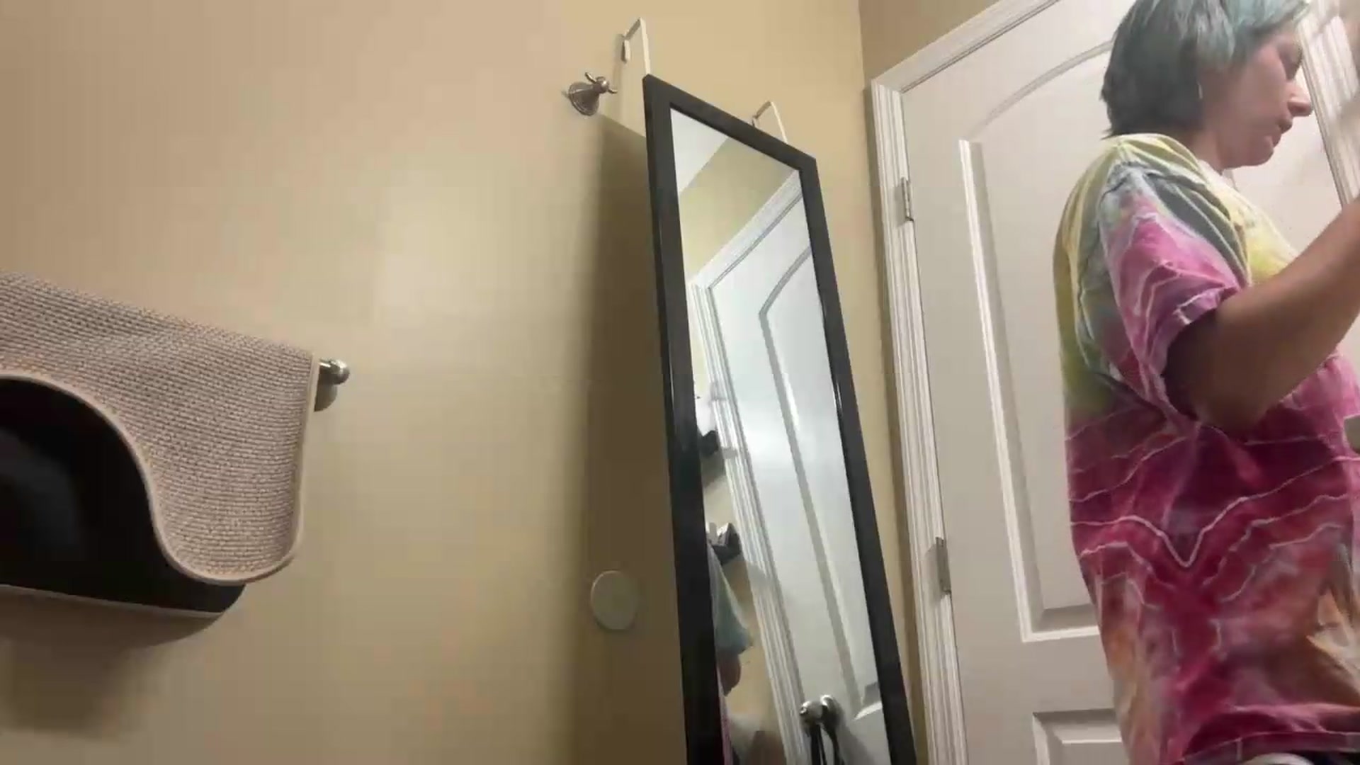 Gallery image thumbnail from EmmyLove's myfreecams stream on, 09/03/2026, 05:01 image 18 of 20