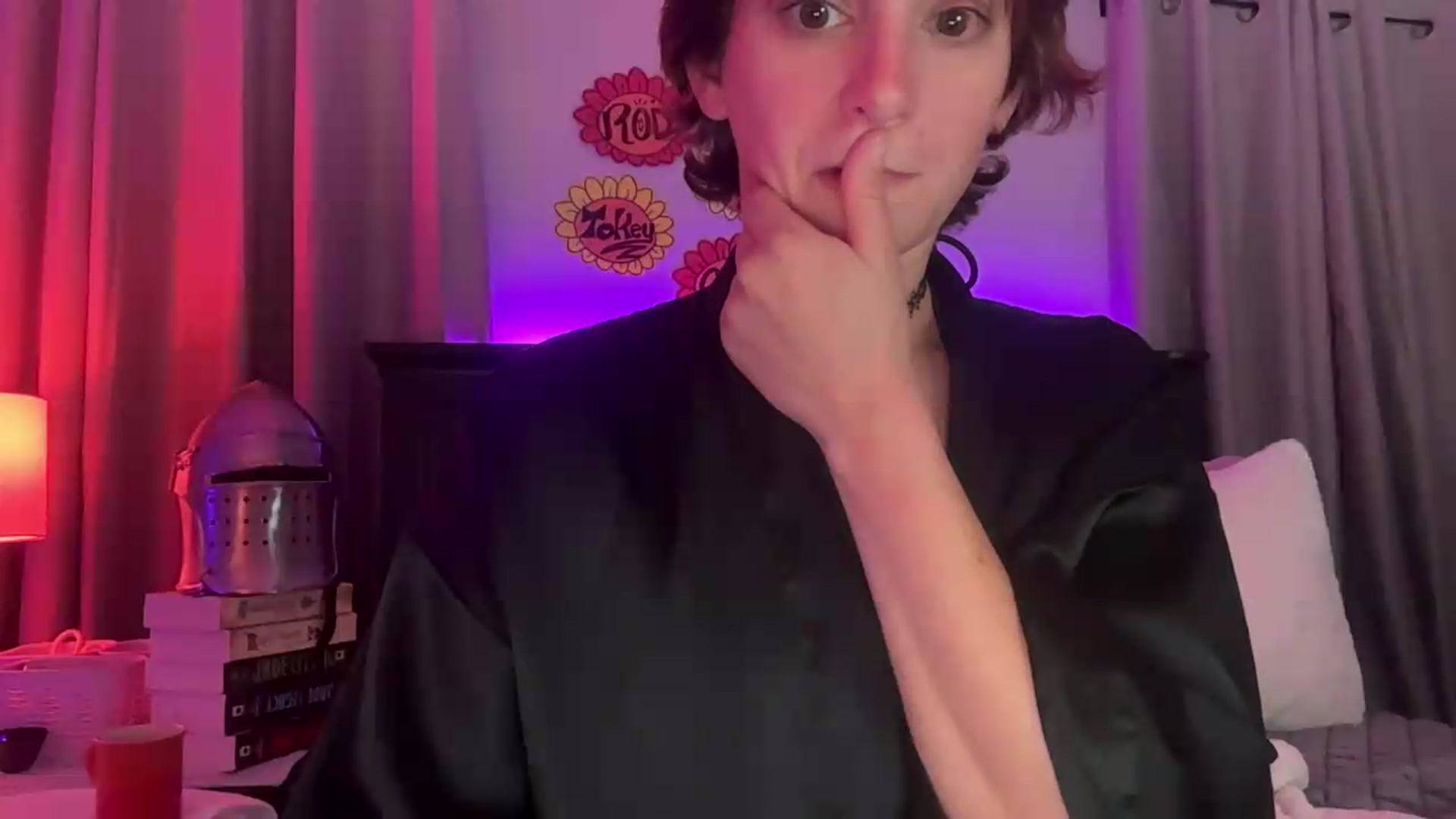 Gallery image thumbnail from EmmyLove's myfreecams stream on, 09/04/2026, 05:54 image 5 of 20