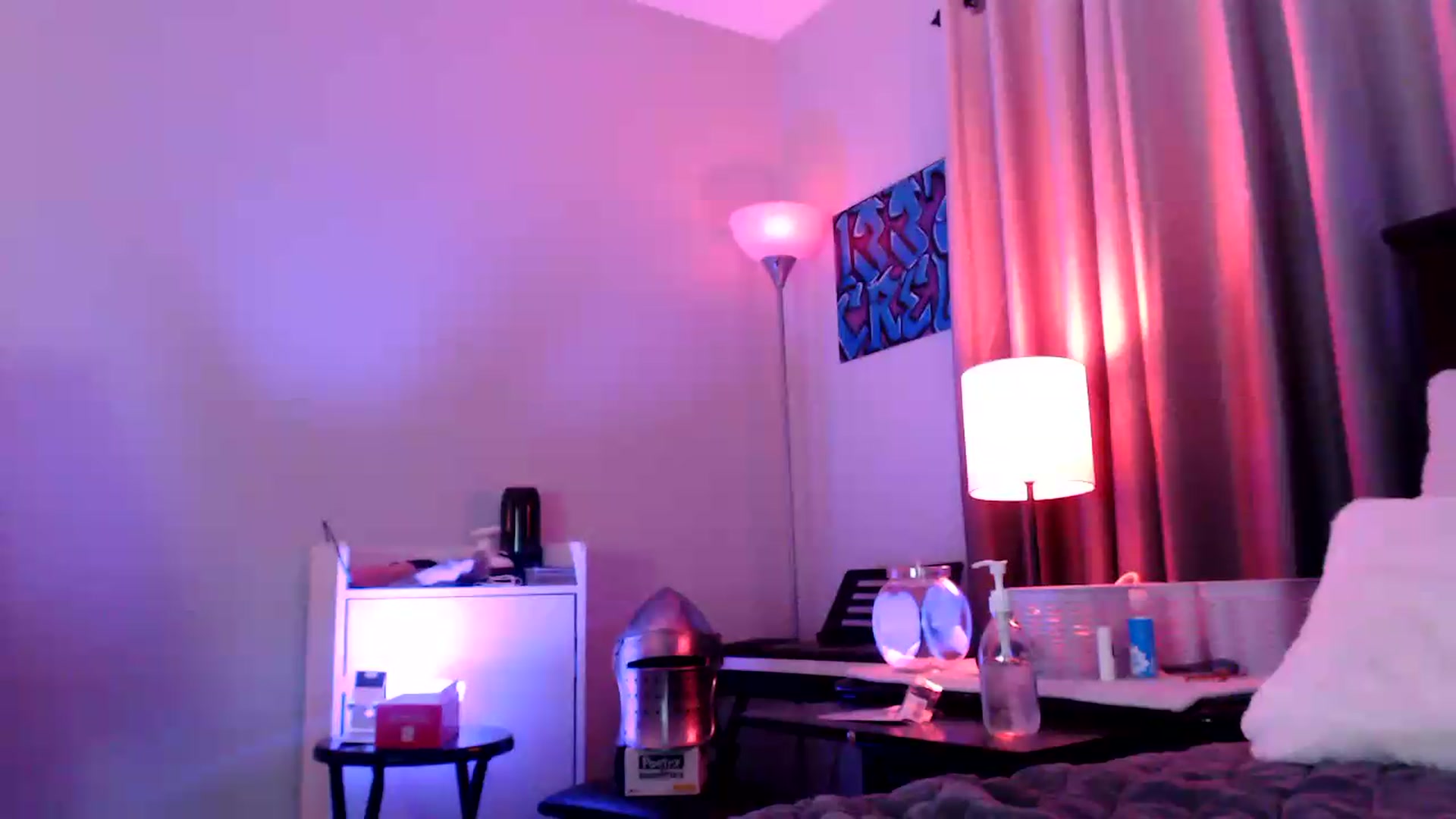 Gallery image thumbnail from EmmyLove's myfreecams stream on, 09/05/2026, 07:27 image 6 of 20