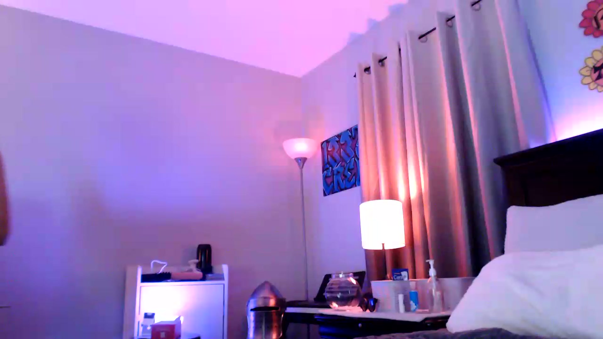 Gallery image thumbnail from EmmyLove's myfreecams stream on, 09/05/2026, 07:27 image 15 of 20