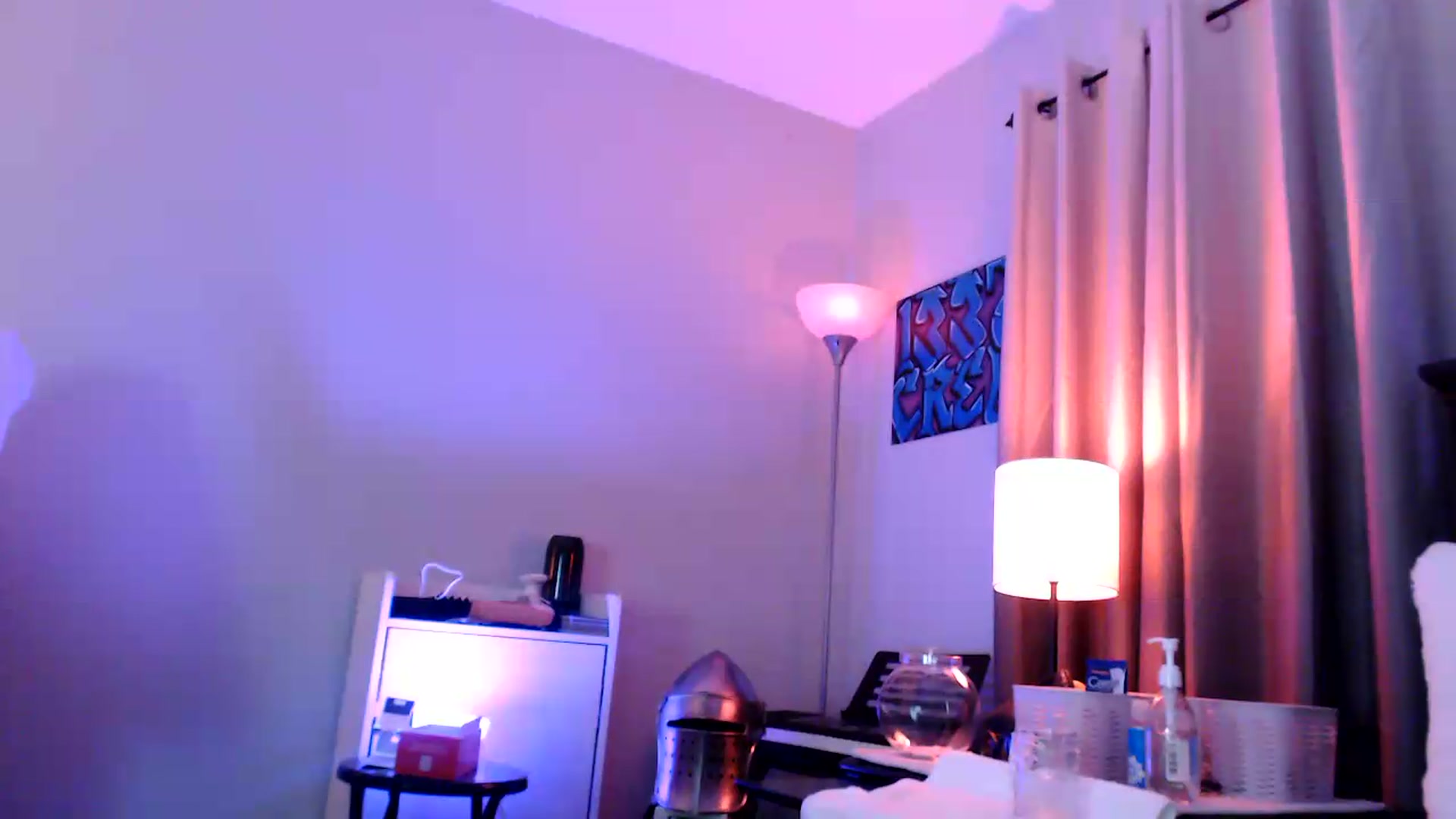 Gallery image thumbnail from EmmyLove's myfreecams stream on, 09/05/2026, 08:33 image 6 of 20