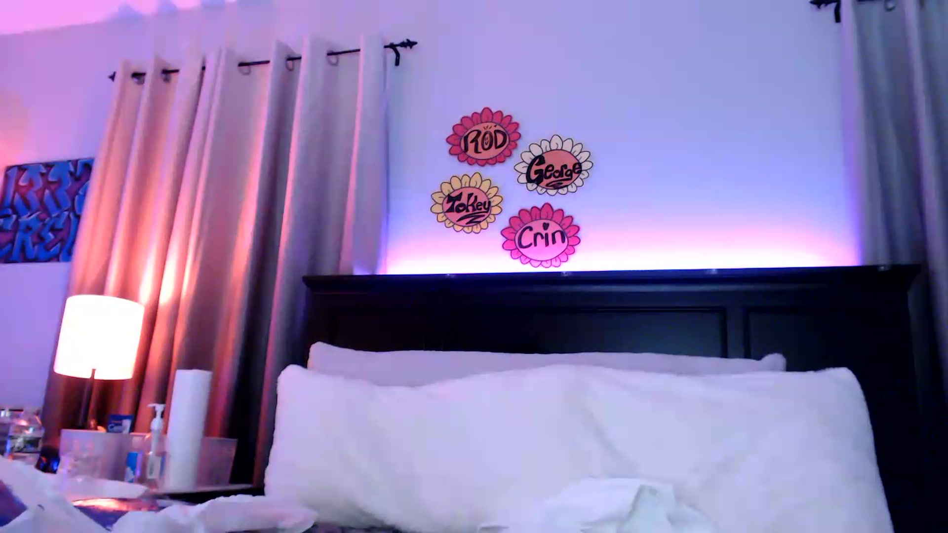 Gallery image thumbnail from EmmyLove's myfreecams stream on, 09/05/2026, 08:33 image 19 of 20