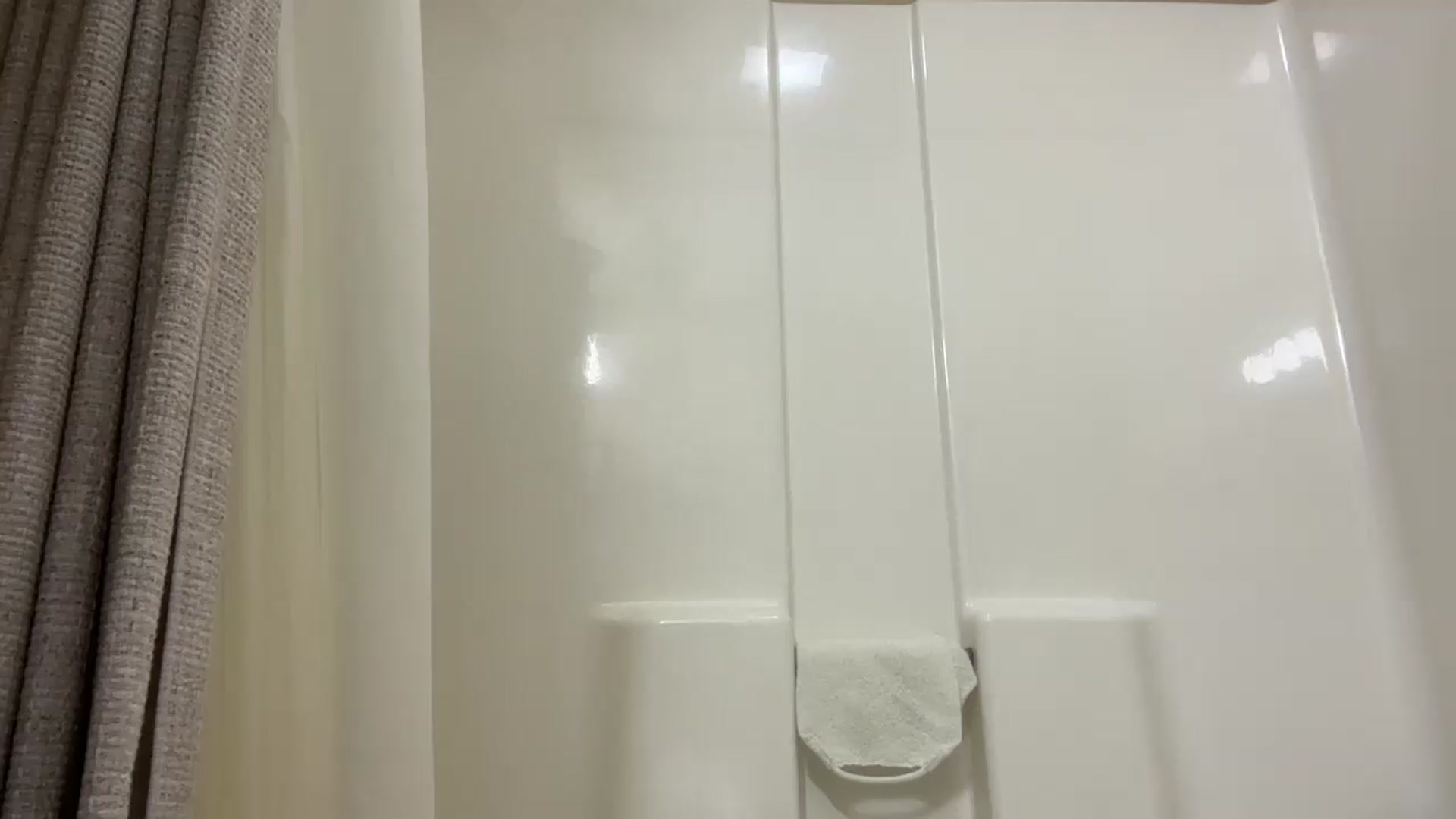 Gallery image thumbnail from EmmyLove's myfreecams stream on, 09/10/2026, 06:27 image 18 of 20