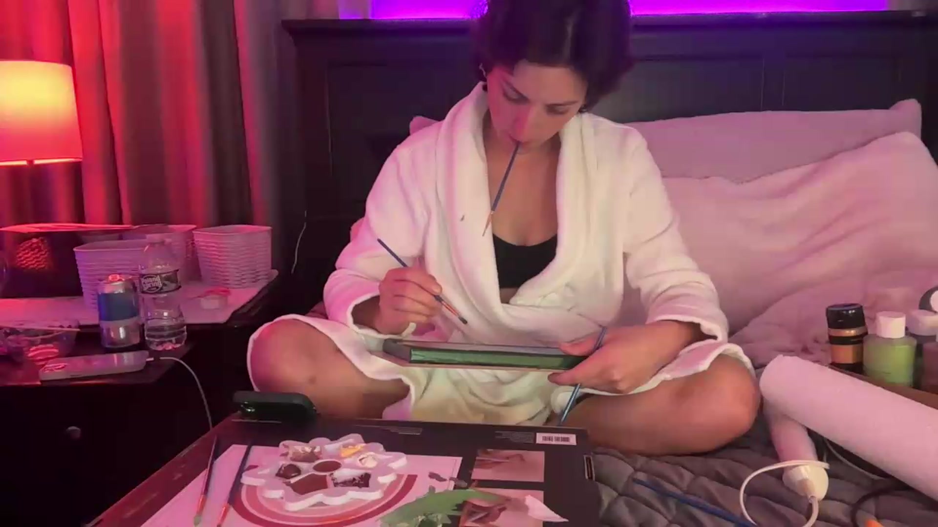 Gallery image thumbnail from EmmyLove's myfreecams stream on, 09/24/2026, 07:09 image 11 of 20