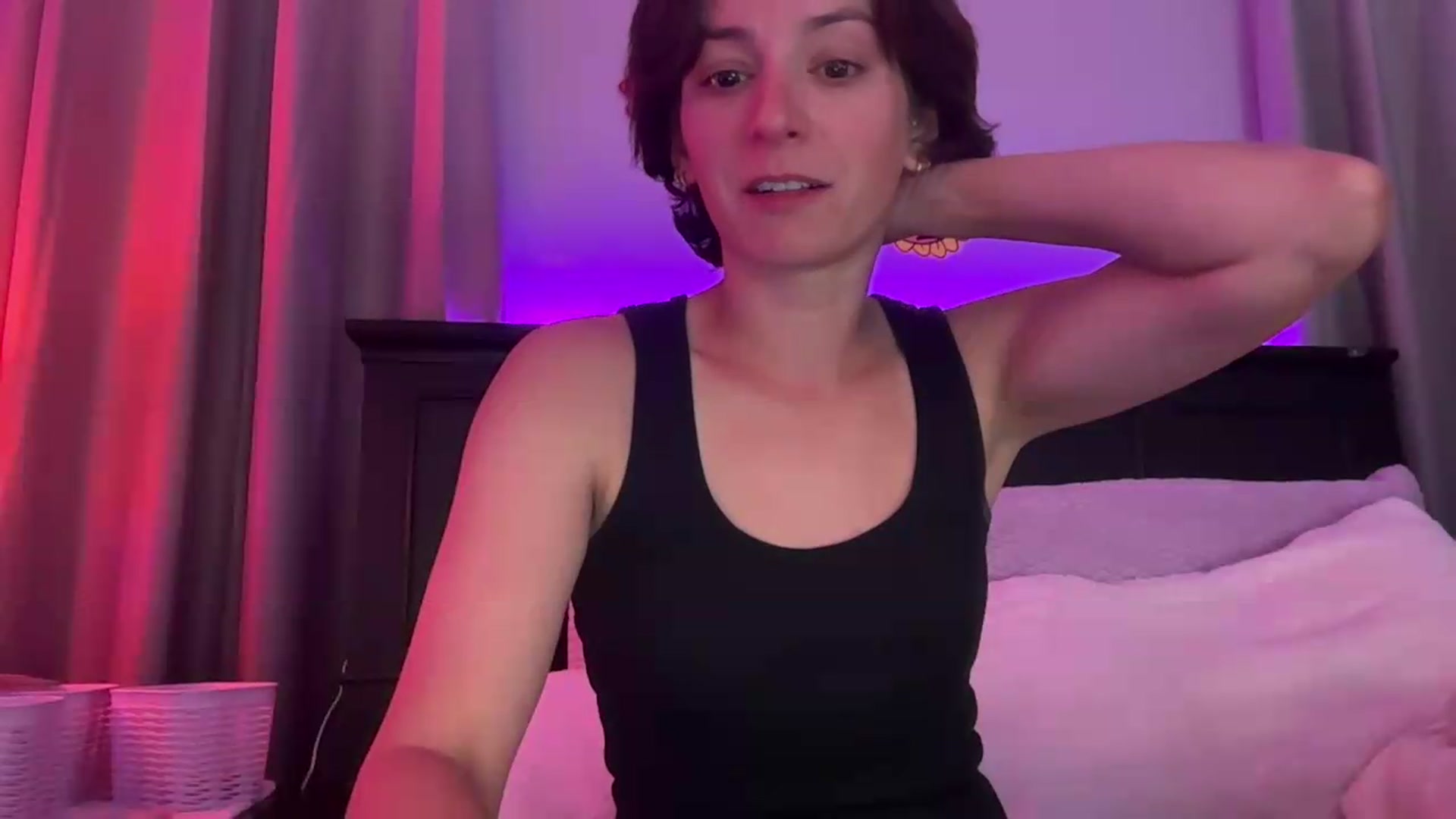 Gallery image thumbnail from EmmyLove's myfreecams stream on, 09/26/2026, 06:08 image 13 of 20