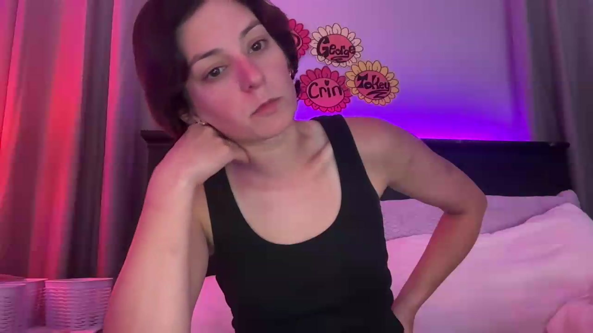 Gallery image thumbnail from EmmyLove's myfreecams stream on, 09/26/2026, 06:08 image 18 of 20