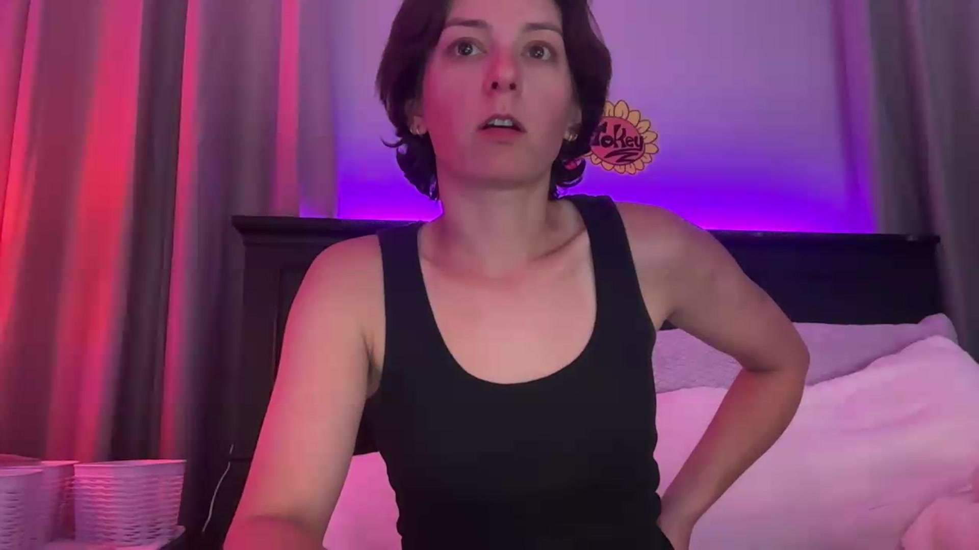 Gallery image thumbnail from EmmyLove's myfreecams stream on, 09/26/2026, 06:08 image 17 of 20