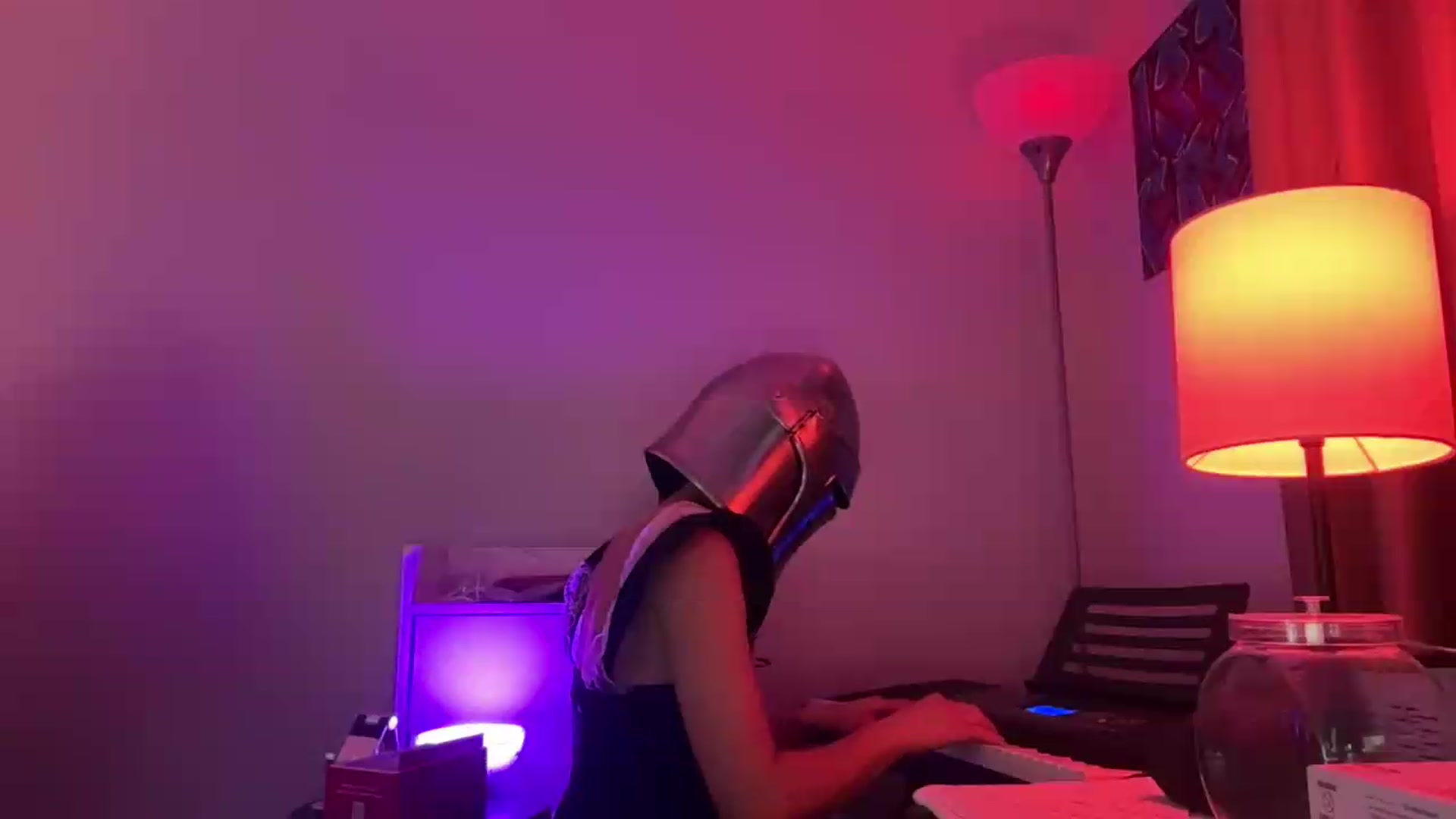 Gallery image thumbnail from EmmyLove's myfreecams stream on, 09/26/2026, 07:53 image 4 of 20