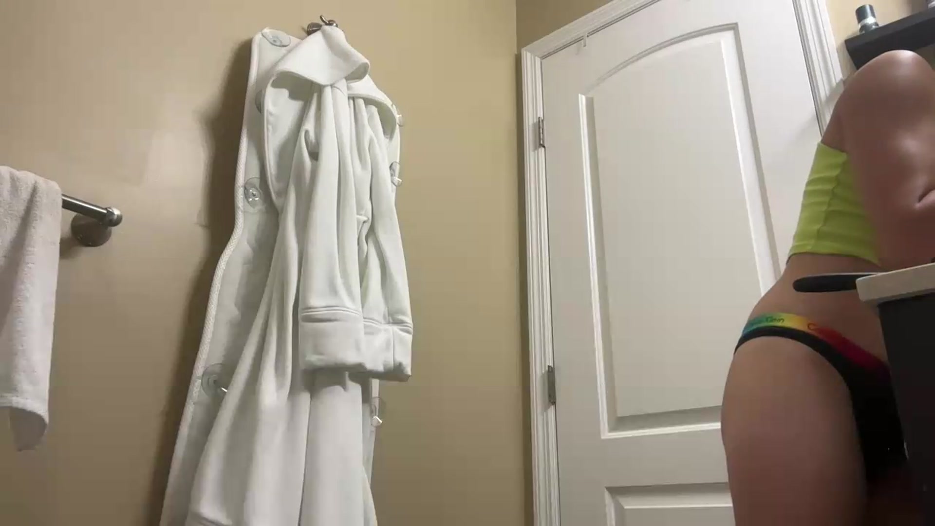 Gallery image thumbnail from EmmyLove's myfreecams stream on, 09/29/2026, 06:24 image 20 of 20