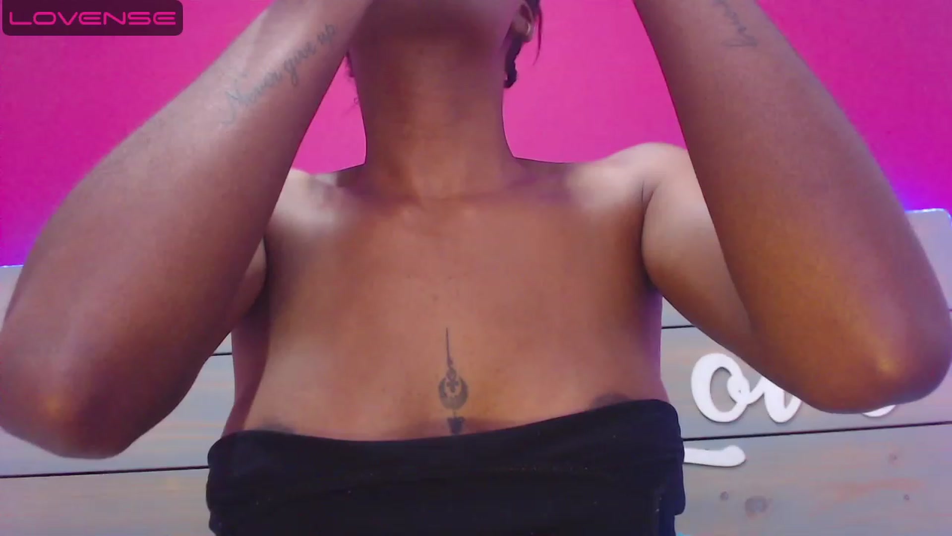 Gallery image thumbnail from EmmySweett's myfreecams stream on, 05/22/2023, 01:25 image 20 of 20