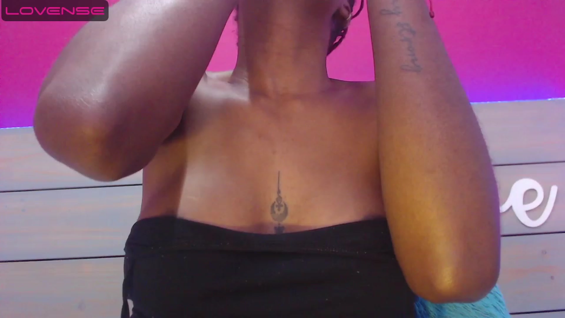 Gallery image thumbnail from EmmySweett's myfreecams stream on, 05/22/2023, 01:25 image 5 of 20