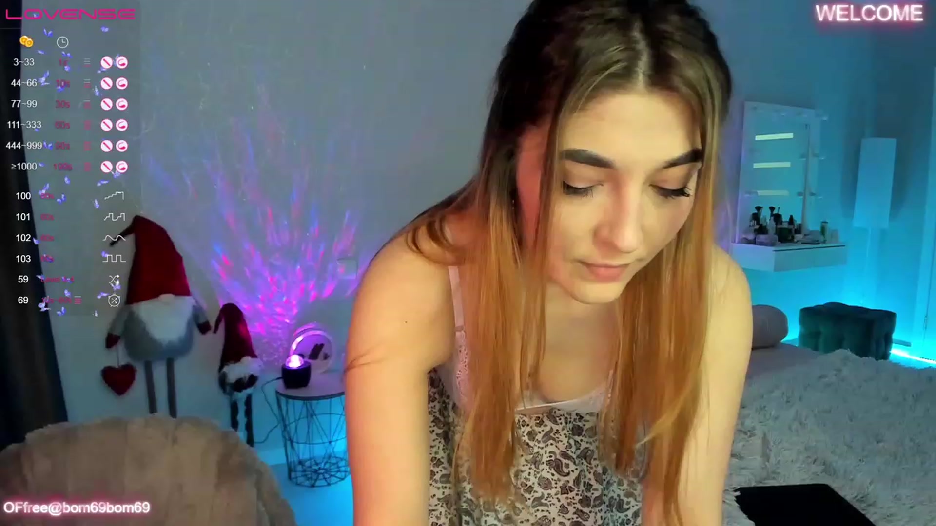 Gallery image thumbnail from Emmy_Emmy's myfreecams stream on, 03/07/2023, 13:31 image 10 of 20