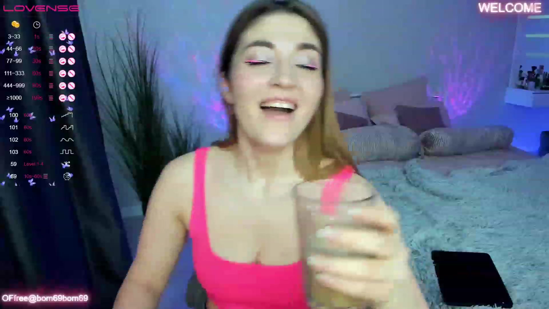 Gallery image thumbnail from Emmy_Emmy's myfreecams stream on, 04/08/2023, 08:43 image 11 of 20