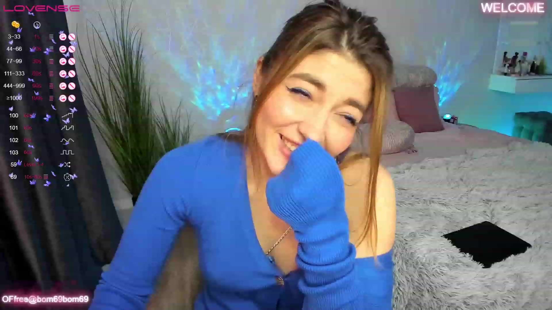 Gallery image thumbnail from Emmy_Emmy's myfreecams stream on, 04/13/2023, 07:55 image 6 of 20