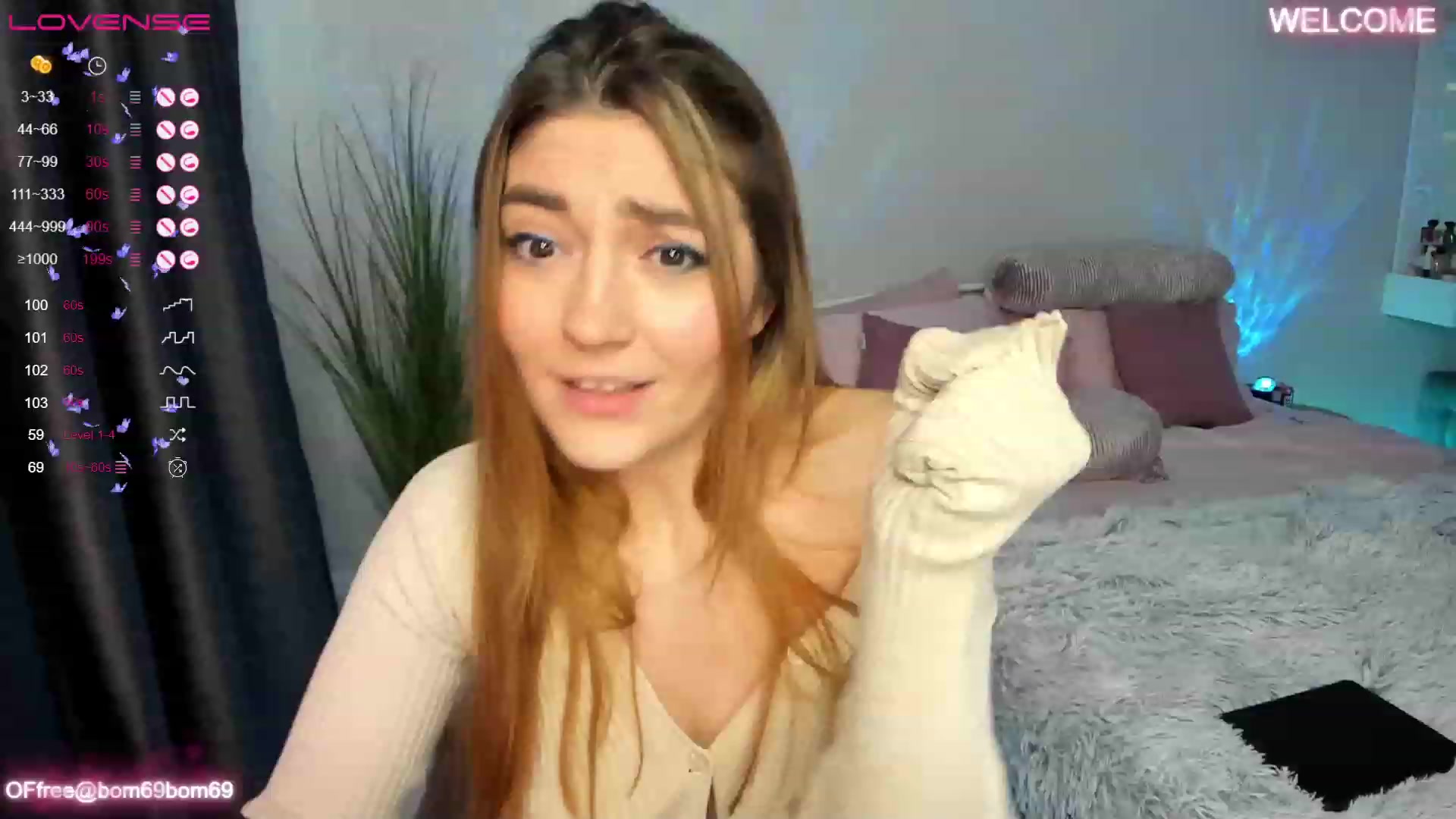 Gallery image thumbnail from Emmy_Emmy's myfreecams stream on, 04/13/2023, 09:42 image 9 of 20