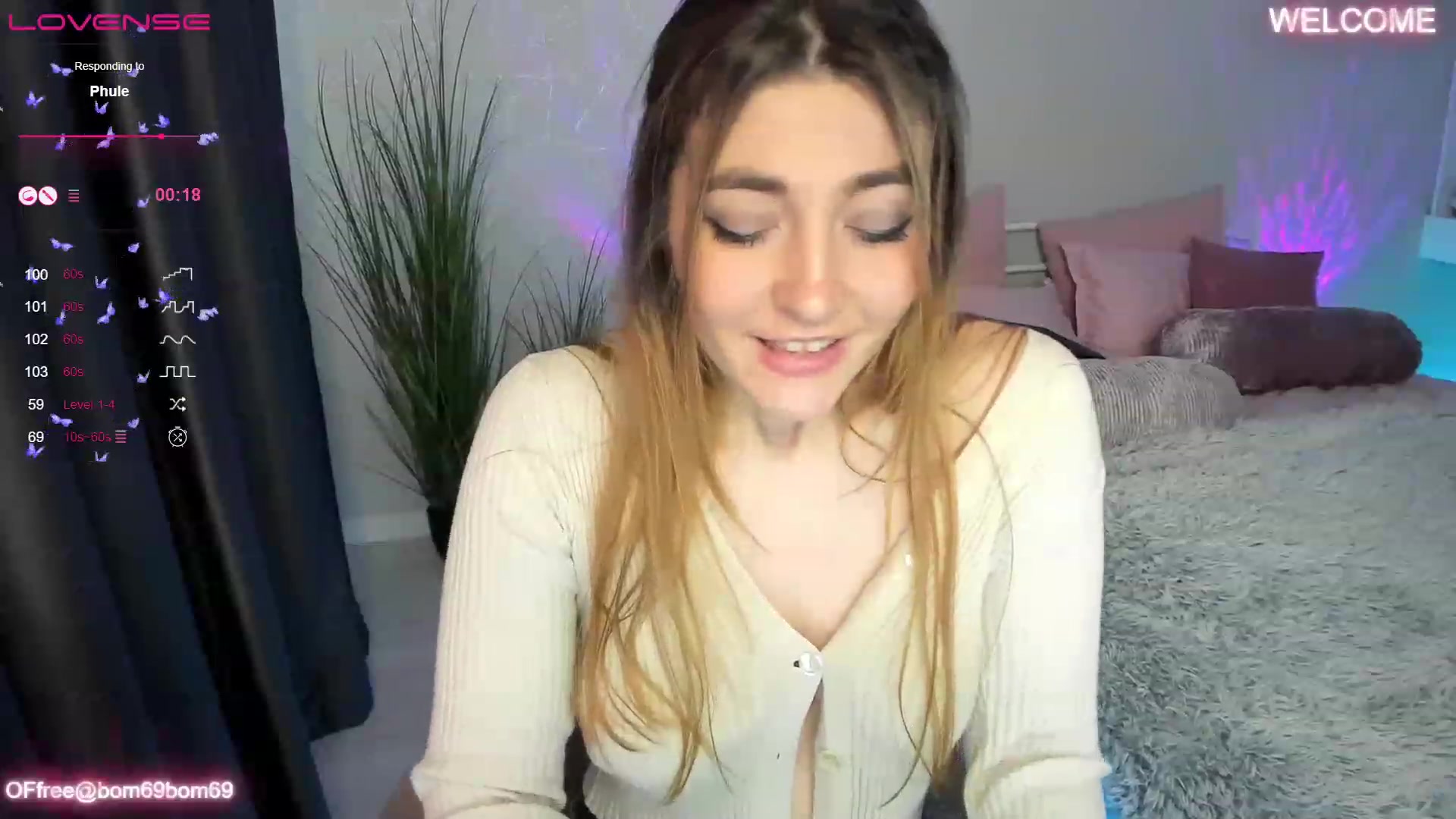 Gallery image thumbnail from Emmy_Emmy's myfreecams stream on, 04/25/2023, 10:34 image 9 of 20