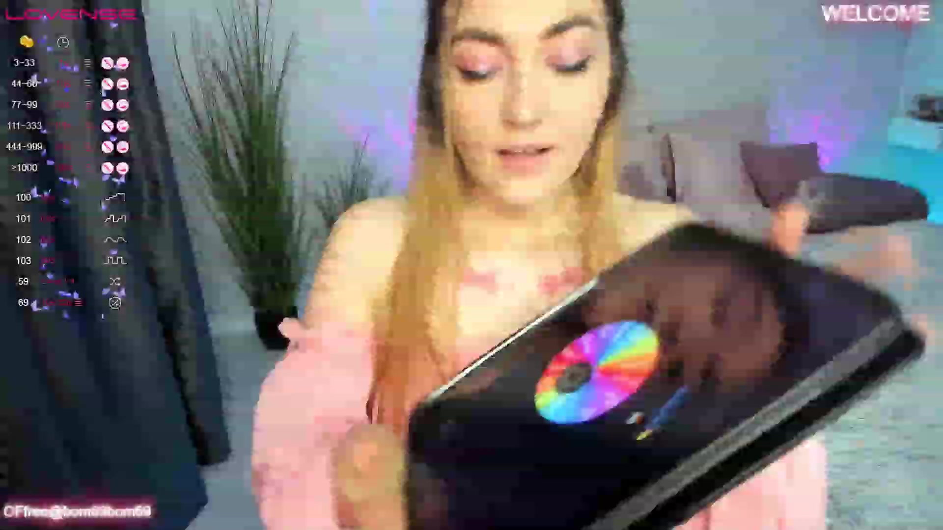 Gallery image thumbnail from Emmy_Emmy's myfreecams stream on, 04/27/2023, 09:02 image 7 of 20