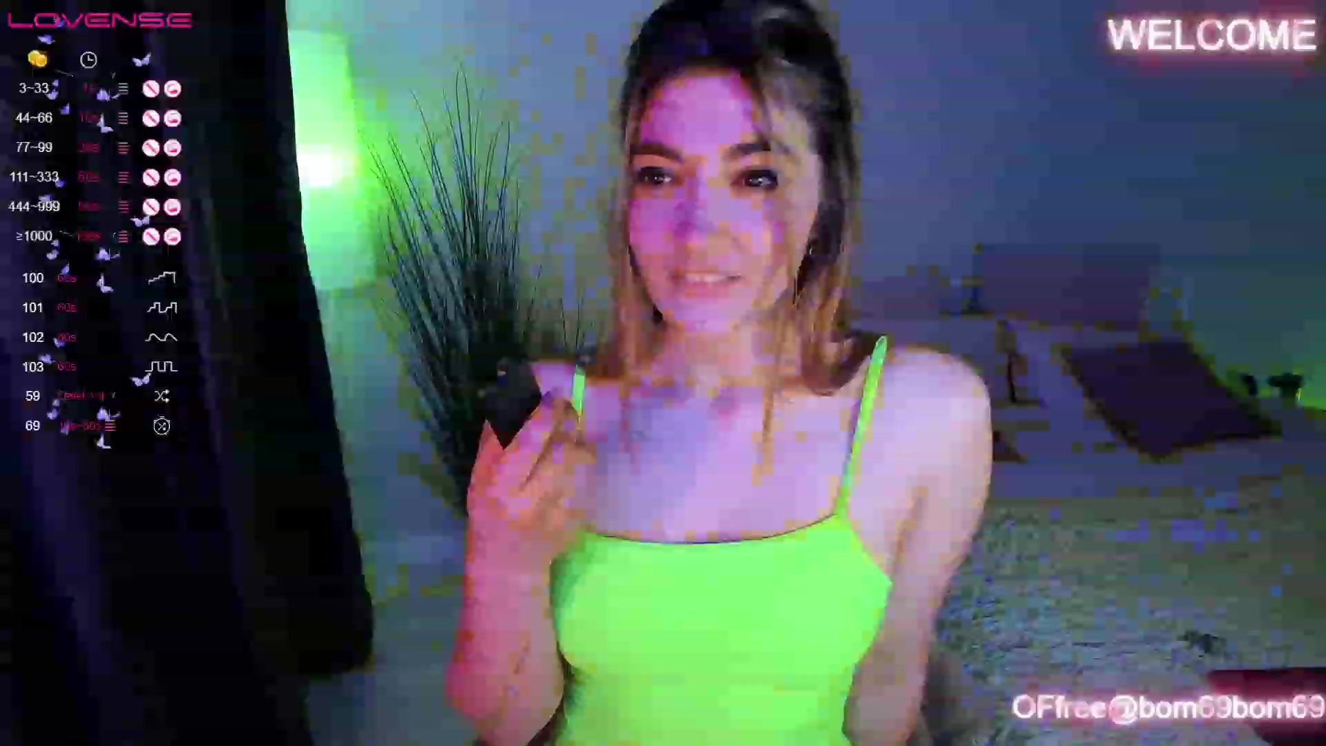 Gallery image thumbnail from Emmy_Emmy's myfreecams stream on, 05/12/2023, 10:57 image 12 of 20