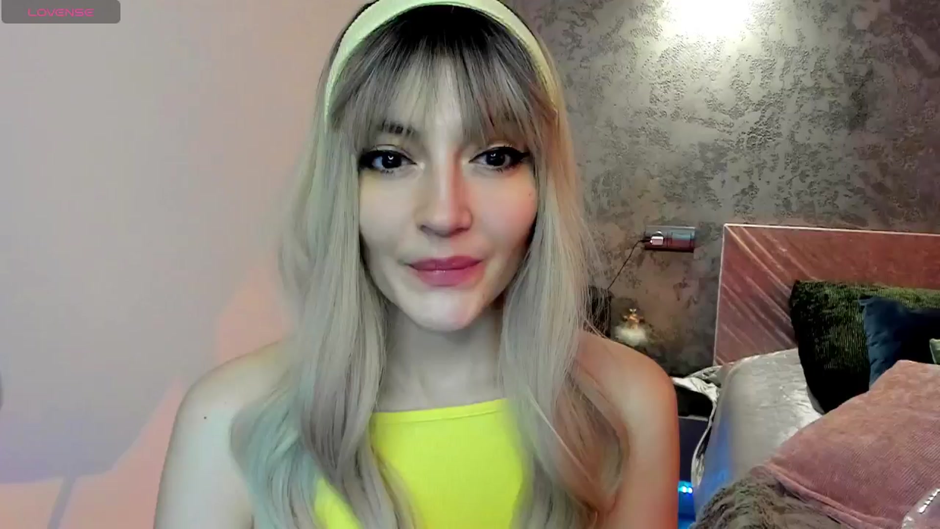 Gallery image thumbnail from Emmy_Emmy's myfreecams stream on, 02/23/2025, 09:17 image 1 of 20