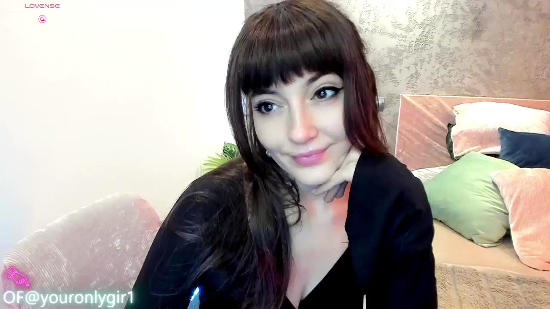 Gallery image thumbnail from Emmy_Emmy's myfreecams stream on, 02/27/2025, 09:09 image 10 of 20