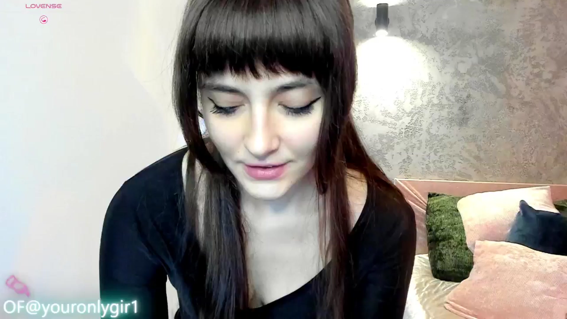 Gallery image thumbnail from Emmy_Emmy's myfreecams stream on, 02/27/2025, 12:22 image 14 of 20