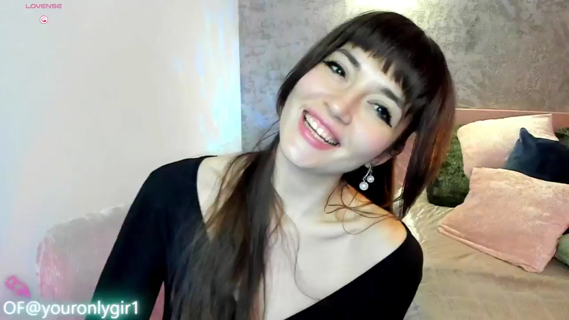 Gallery image thumbnail from Emmy_Emmy's myfreecams stream on, 02/27/2025, 12:22 image 7 of 20