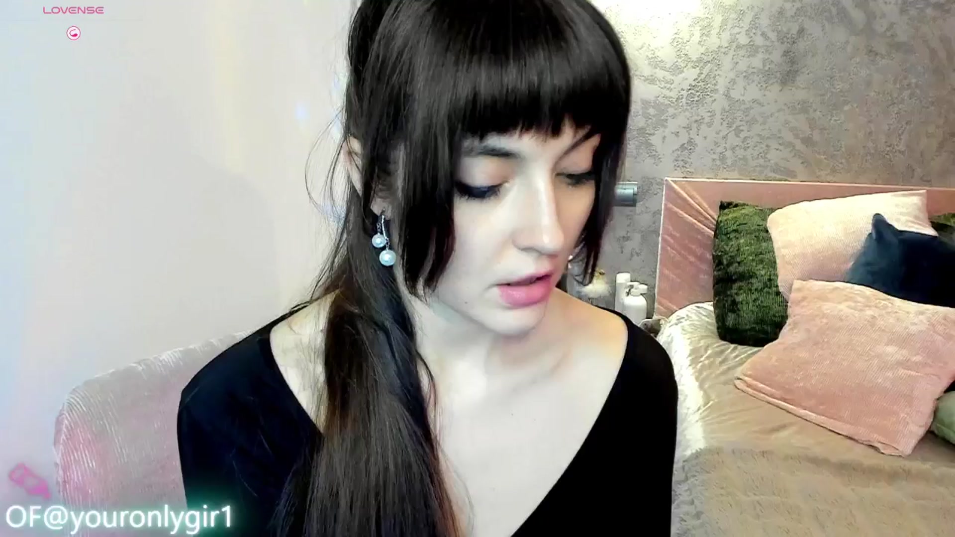 Gallery image thumbnail from Emmy_Emmy's myfreecams stream on, 02/27/2025, 12:22 image 9 of 20