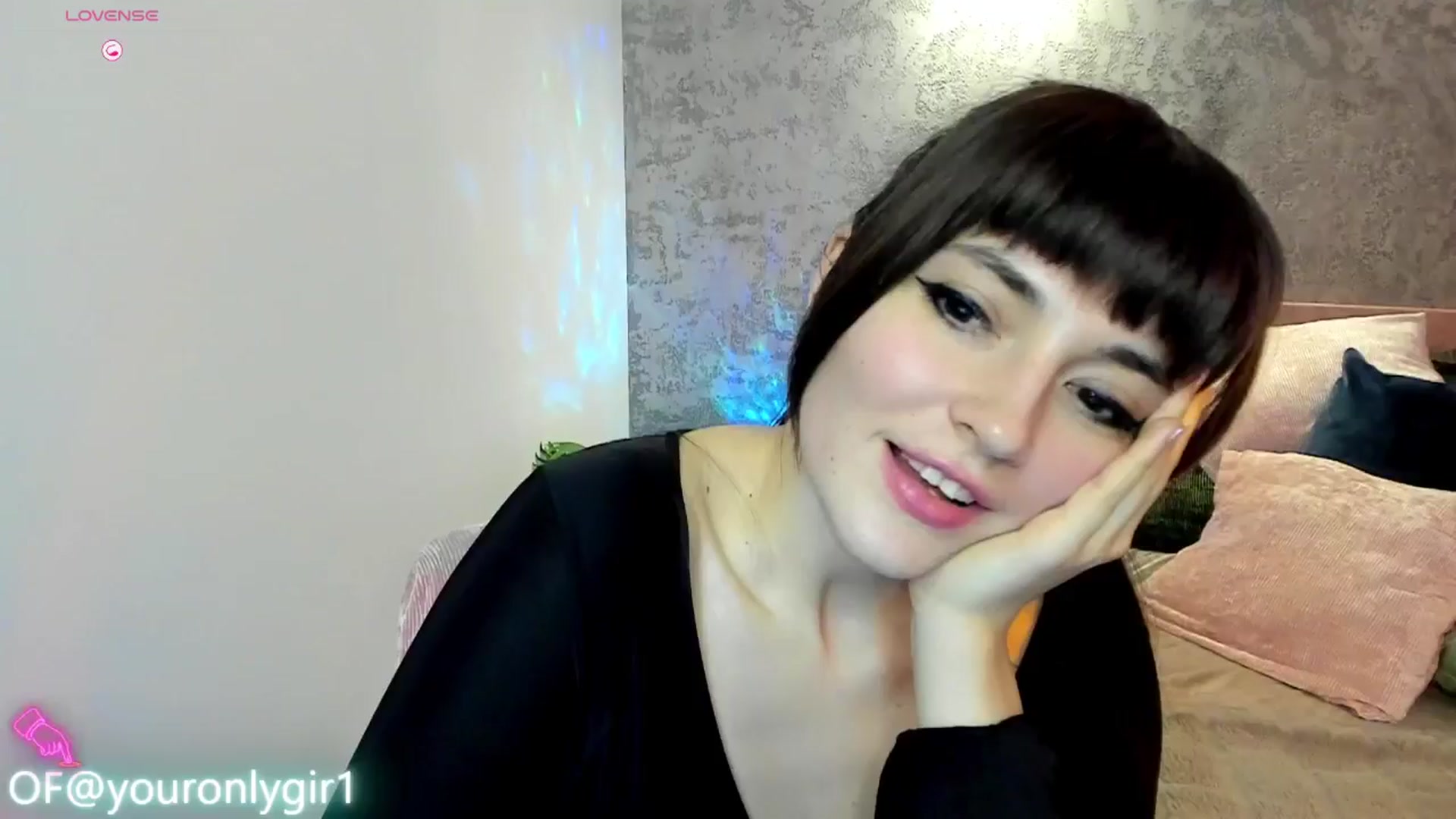 Gallery image thumbnail from Emmy_Emmy's myfreecams stream on, 02/27/2025, 13:06 image 7 of 20