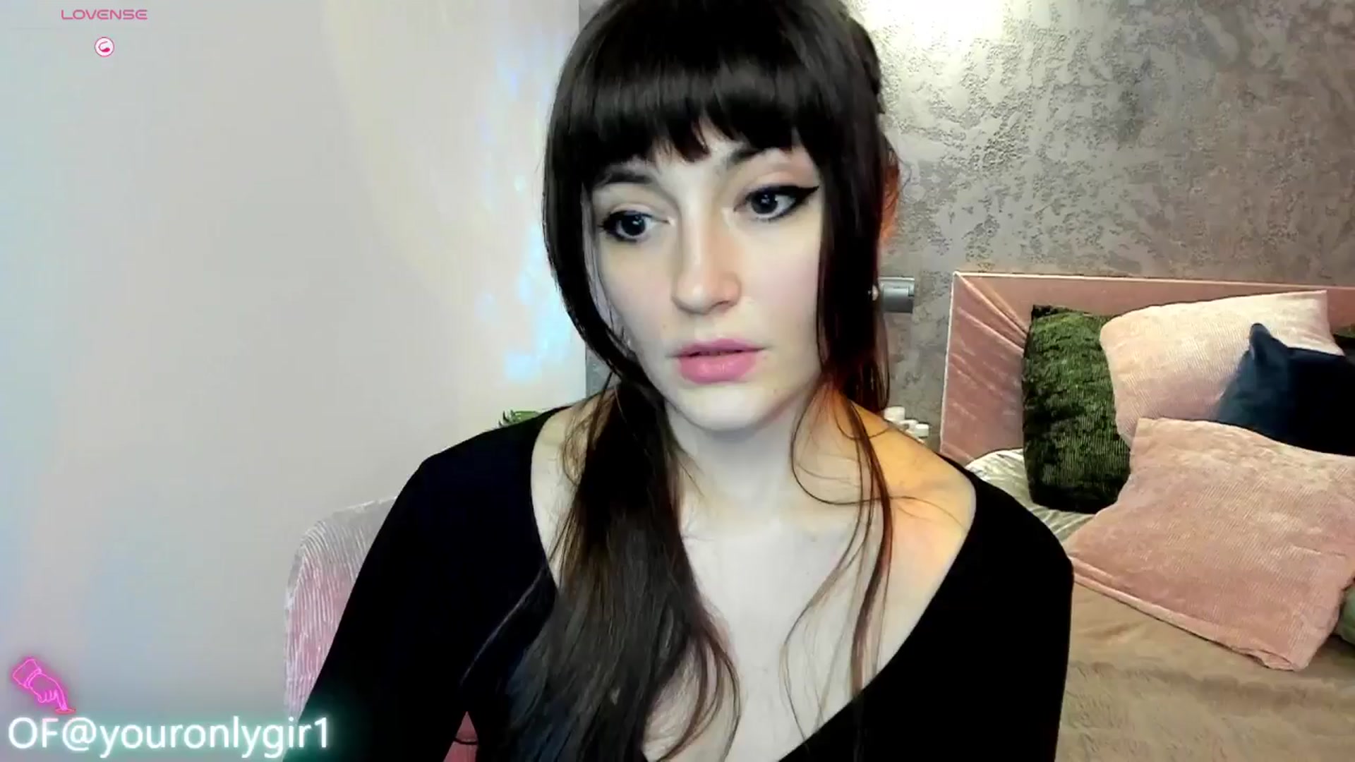 Gallery image thumbnail from Emmy_Emmy's myfreecams stream on, 02/27/2025, 13:06 image 4 of 20