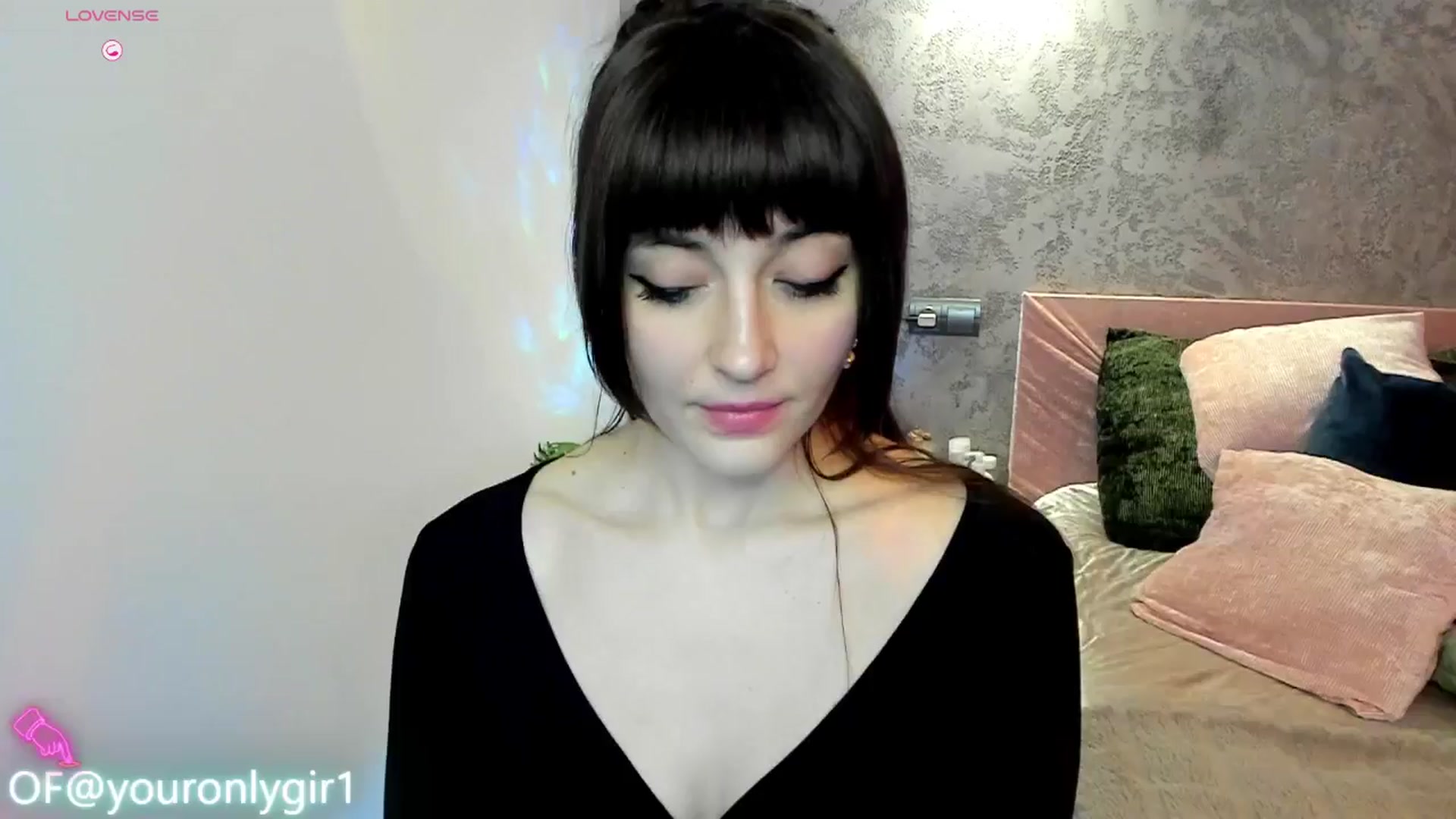 Gallery image thumbnail from Emmy_Emmy's myfreecams stream on, 02/27/2025, 13:06 image 12 of 20
