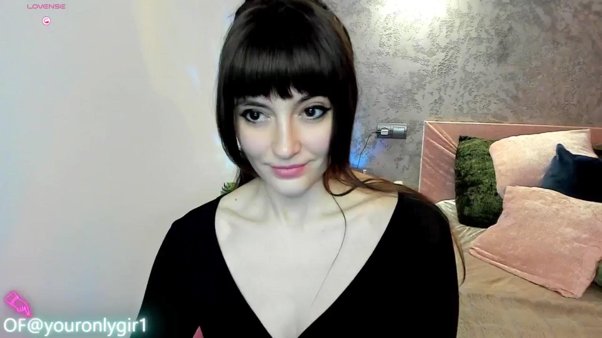 Gallery image thumbnail from Emmy_Emmy's myfreecams stream on, 02/27/2025, 13:06 image 11 of 20
