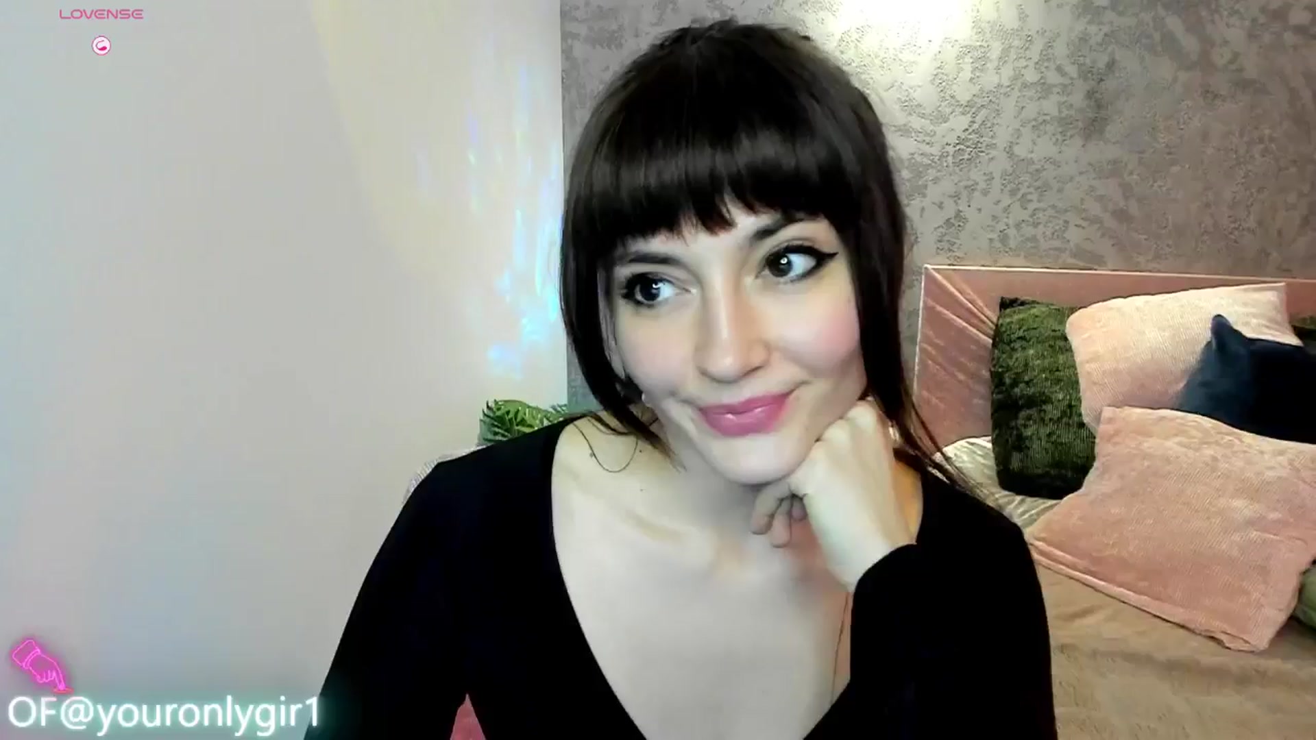 Gallery image thumbnail from Emmy_Emmy's myfreecams stream on, 02/27/2025, 13:06 image 13 of 20