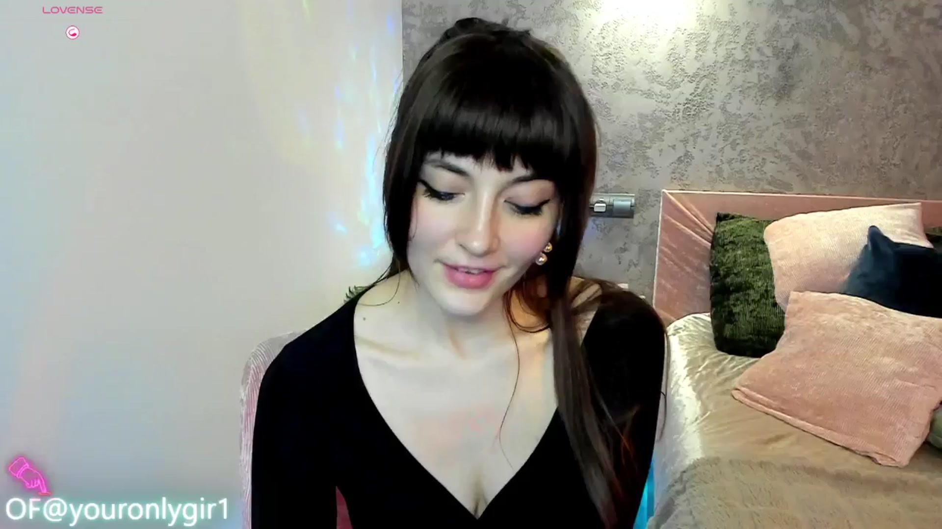 Gallery image thumbnail from Emmy_Emmy's myfreecams stream on, 02/27/2025, 13:06 image 17 of 20