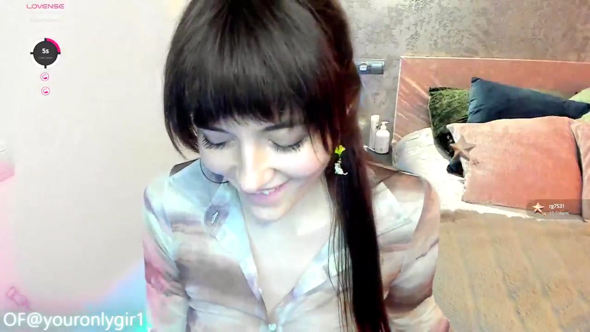 Gallery image thumbnail from Emmy_Emmy's myfreecams stream on, 03/01/2025, 10:54 image 19 of 20
