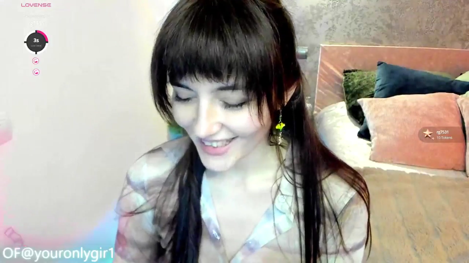 Gallery image thumbnail from Emmy_Emmy's myfreecams stream on, 03/01/2025, 10:54 image 18 of 20