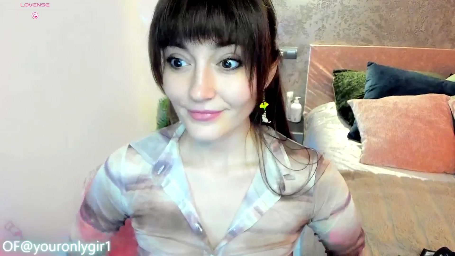 Gallery image thumbnail from Emmy_Emmy's myfreecams stream on, 03/01/2025, 10:54 image 13 of 20