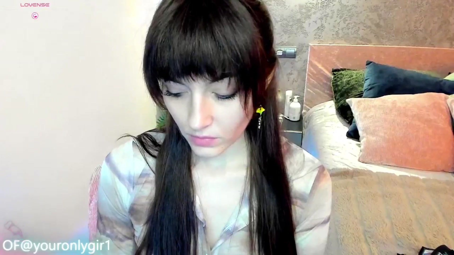 Gallery image thumbnail from Emmy_Emmy's myfreecams stream on, 03/01/2025, 10:54 image 14 of 20