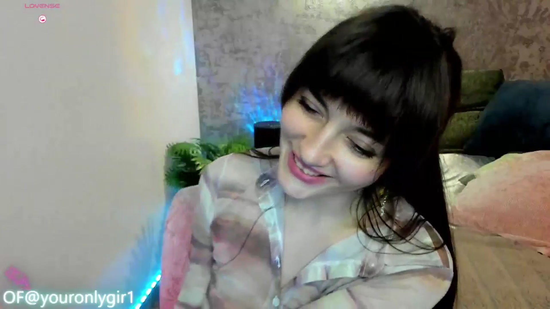 Gallery image thumbnail from Emmy_Emmy's myfreecams stream on, 03/01/2025, 12:22 image 7 of 20