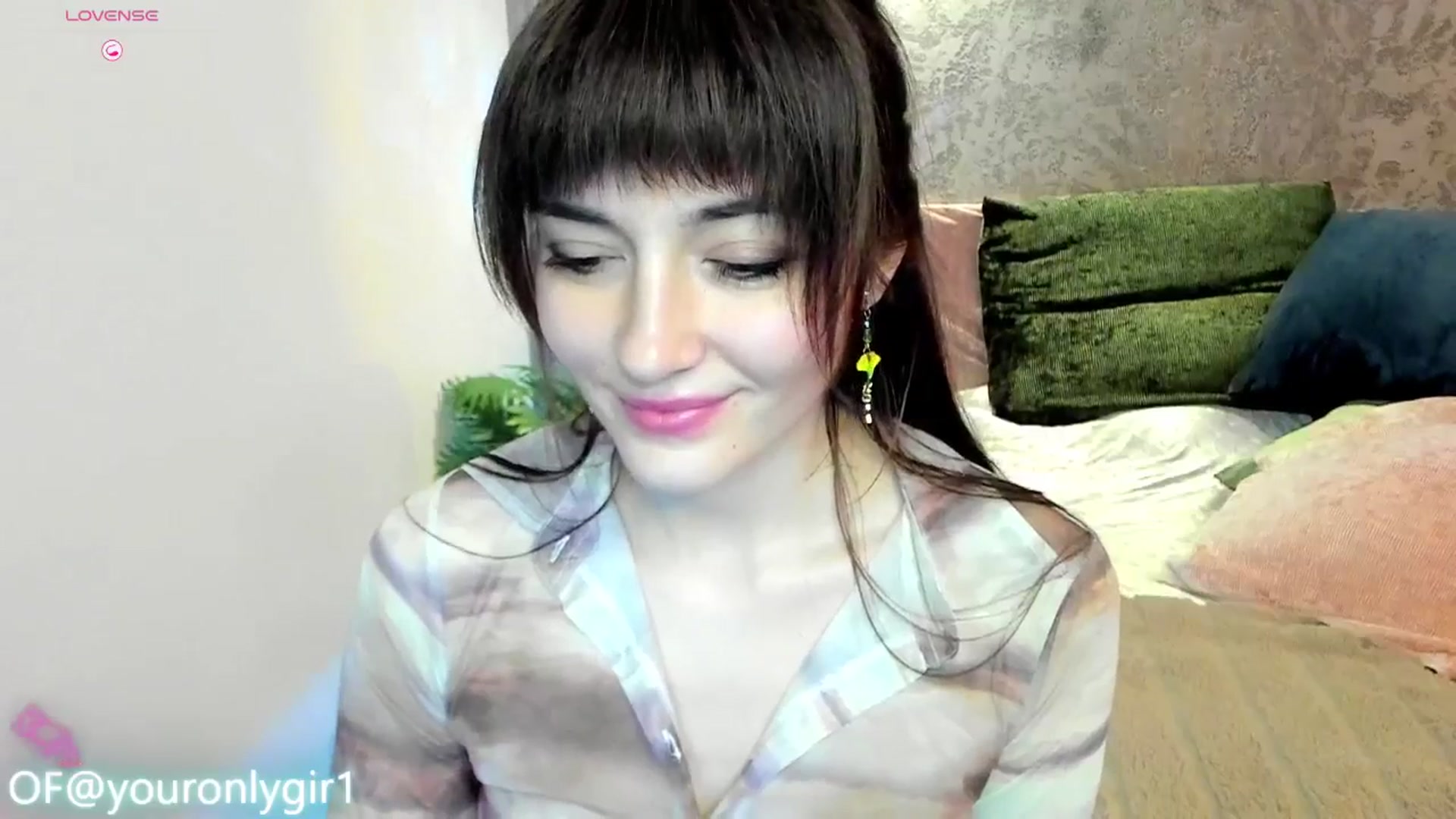 Gallery image thumbnail from Emmy_Emmy's myfreecams stream on, 03/01/2025, 12:22 image 6 of 20